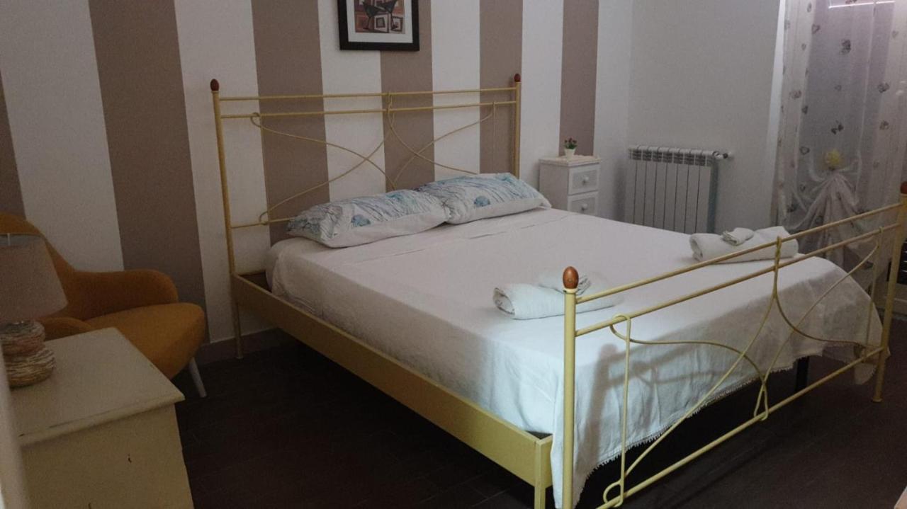 Appartamento Mariella Via Lipari N 8 باكينو المظهر الخارجي الصورة